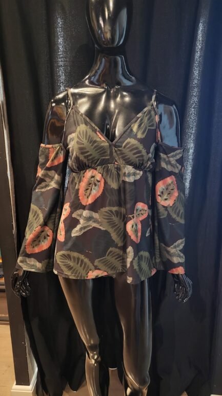 Blusa ombro de fora - M